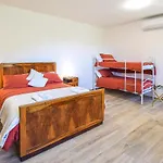 بيت للعطل 2 Bedroom Beautiful In *