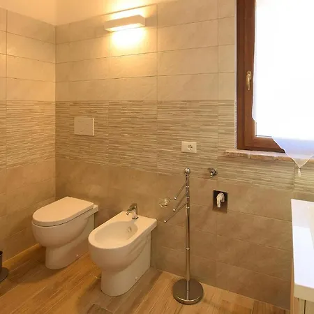 Stunning In With Kitchen Сasa de vacaciones Gualdo Cattaneo