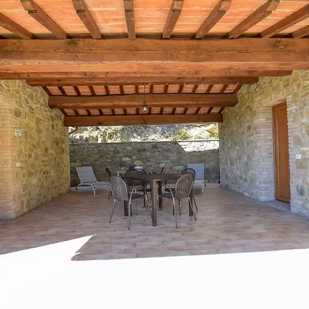 Stunning In With Kitchen * Gualdo Cattaneo