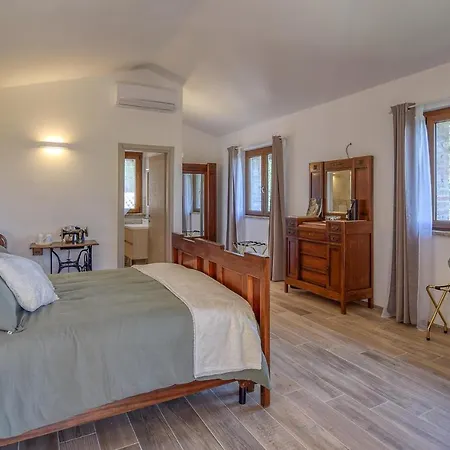 Сasa de vacaciones Stunning In With Kitchen